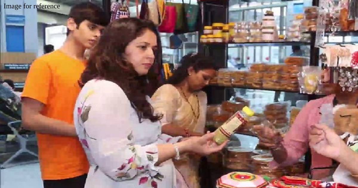 Products made by rural women artisans to be sold at Surat Airport under AAI's scheme 'Avsar'
